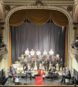 Brandheiß Bigband: "What a wonderful world"